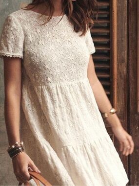 Sezane Garance NWOT Lace-Embroidered Short Sleeve Cream Dress